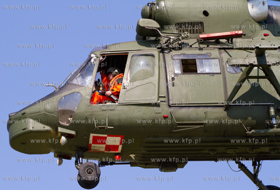 W Gdyni Babich Dolach zalogi smiglowcow W-3 z 25 Brygady...