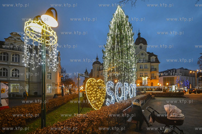 Sopot. Swiateczne iluminacje w Sopocie. 14.12.2020...