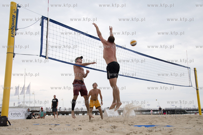 Sopot, plaża. Mecze siatkówki plażowej przy molo
23.07.2022
fot....