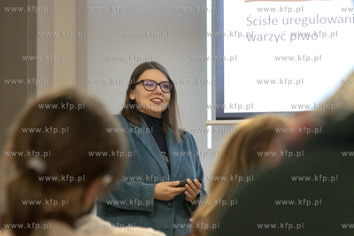 Wykład dr Aleksandry Girsztowt z Instytutu Historii...