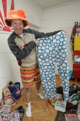 Pawel Konnak Konjo przygotowuje sie do zimy, wyciagnal...