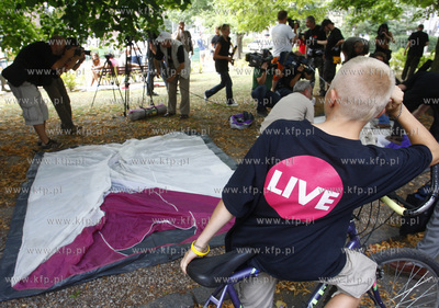 Sopot. Kilkudziesieciu zwiazkowcow ze stoczni Gdansk...