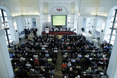 Politechnika Gdanska. Pomorski Kongres Obywatelski.
11.05.2013
fot....