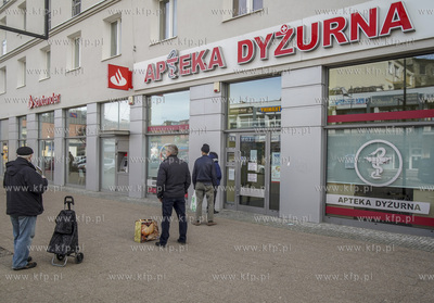 Aptek na ul. Klonowej we Wrzeszczu. Z powodu epidemii...