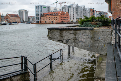 Cofka na Motławie w Gdańsku. 30.01.2022 / fot. Anna...