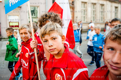 Gdansk. Ul. Dluga. Parad zawodnikow uczestniczacych...