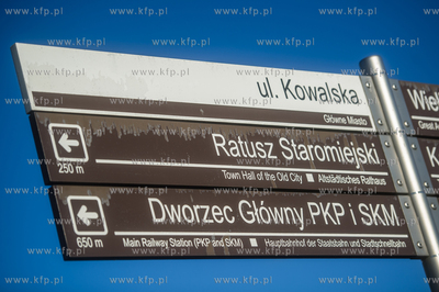 Gdańsk. Tablice systemu informacji miejskiej. 17.07.2017...