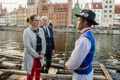 Gdańsk. Przywitanie członków Bractwa Flisackiego...