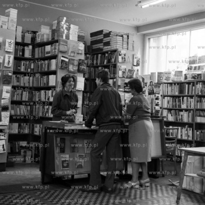 Księgarnia morska przy ulicy Starowiejskiej 35 w Gdyni....