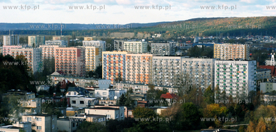 Panorama Gdyni. Nz. Wiezowce w dzielnicy Leszczynki02.11.2006Fot....
