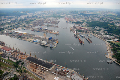 Gdynia z lotu ptaka. Nz. Port
18.07.2007
Fot. Andrzej...