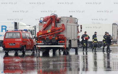 Koszalin. Trwa akcja strazakow w koszalinskiej firmie...