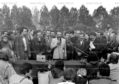 Spotkanie delegacji Solidarnosci na czele z Lechem...