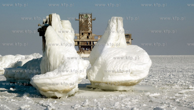 Ruiny torpedowni w Gdyni wybudowanej przez Niemcow...