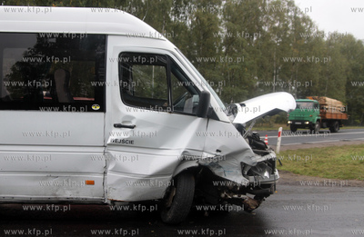 W okolicach Chojnic na skrzyzowaniu drogi krajowej...