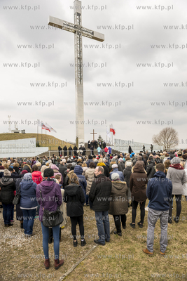 Droga Krzyzowa na Gorze Jana Paw  a II w Pelplinie...