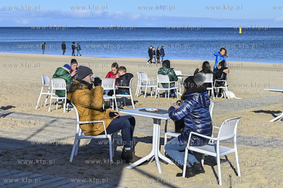 Sopot. Sloneczna niedziela i tłumy spacerowiczów...
