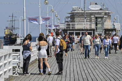 Sopot. Molo, plaza i Plac Przyjaciol Sopotu. Rekordowa...