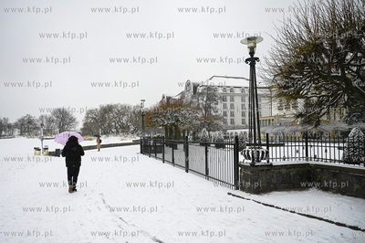 Sopot. Pierwszy snieg w Sopocie w 2023 r. 03.02.2023...