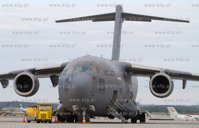 Na gdanskim lotnisku wyladowal Boeing C17 Globemaster...