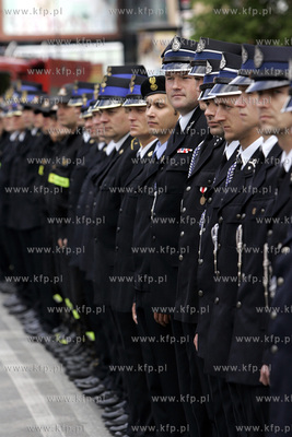W nagrode za wspaniala sluzbe podczas gaszenia kosciola...