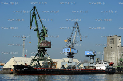 Statek GALAN w Gdanskim Porcie. 04.04.2009 fot. Wojtek...
