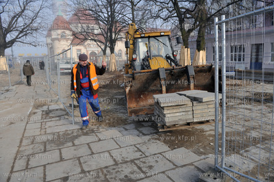 Remont chodnika przed wejsciem na sopockie molo. 12.03.2010...