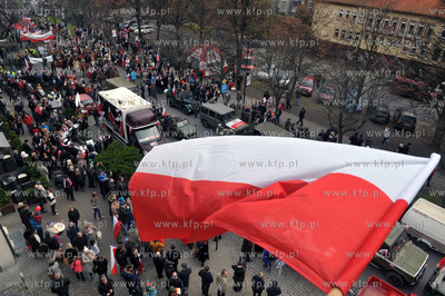 Gdanska Parada Niepodleglosci na ul. Podwale Staromiejskie....