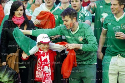 Gdansk. Mistrzostwa europy w pilce noznej. Kibice ogladaja...