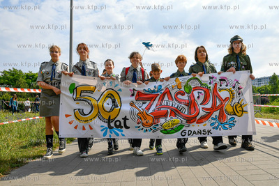 50. urodziny Zaspy. Parada mieszkańców w parku im....