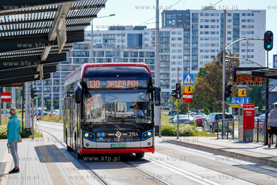 Gdańsk. Morena. Nowy autobus wodorowy NESOBUS na linii...
