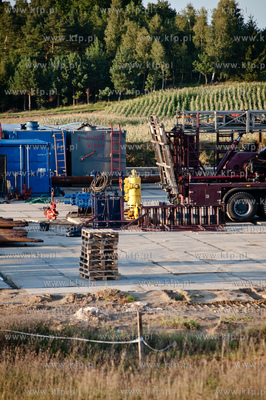 Lubocino powiat Pucki. Miejsce probnych odwiertow gazu...