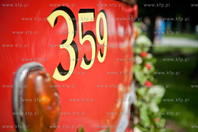 Gdynia. Udostepniony do ogladania, zabytkowy trolejbus...