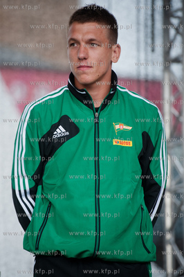 Gdansk. Scena na Targu Weglowym. Prezentacja druzyny...