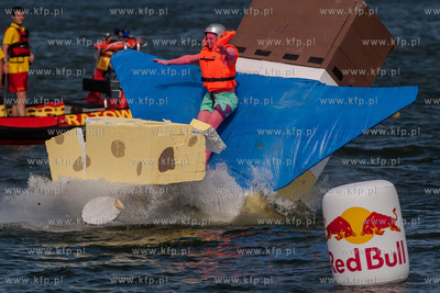 Gdynia. Basen Prezydenta. 5 Konkurs Lotow Red Bull.
16.08.2015
fot....