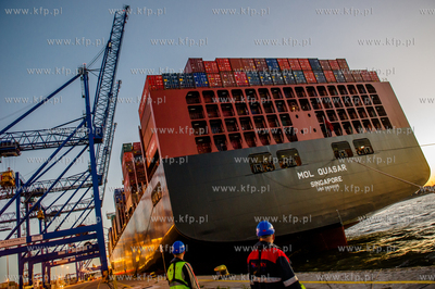 Gdansk. Terminal kontenerowy DCT. Kolejne zawiniecie...