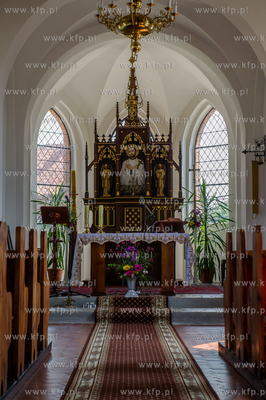 Kosciol parafialny Sw. Franciszka Ksawerego w Przywidzu.
04.08.2015
fot....