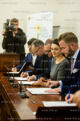 Gdańsk. Sala Herbowa Urzędu Marszałkowskiego. Podpisanie...
