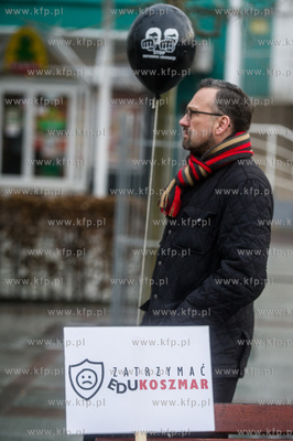 Plac Przyjaciół SopotuHappening pt. Nie róbcie nas...