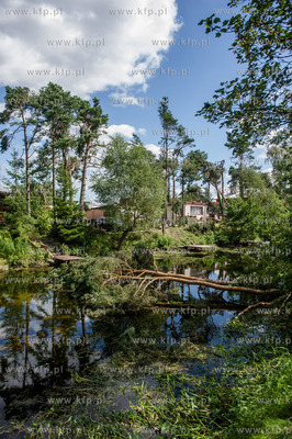 Rytel k. Chojnic. Skutki nawałnicy, która z piątku...