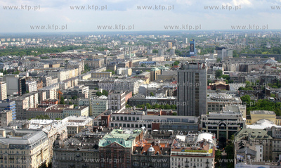 Warszawa z tarasu widokowego na 30 pietrze Palacu Kultury...