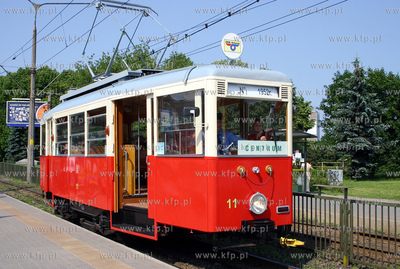 Zabytkowy tramwaj z '52 roku, jedna z letnich atrakcji...