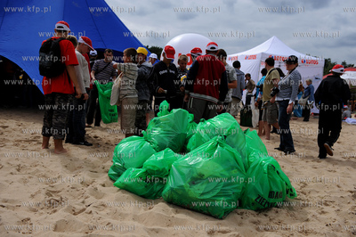 Gdansk. Brzezno. Miedzynarodowa Akcja Sprzatania Baltyku...