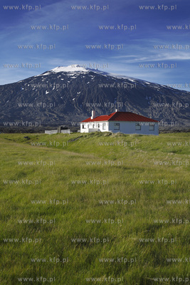Islandia krajobraz wyspy, widok na gory Snaefellsjokull...