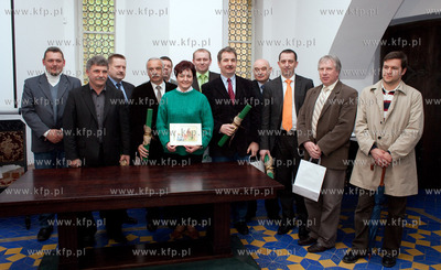 Bytów. Happening promujacy projekt Pomorskiej Kolei...