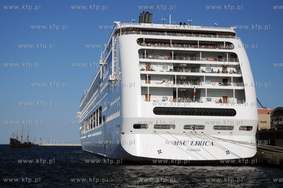 Do gdynskiego portu zawinal MSC LIRYCA - pierwszy w...