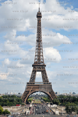 Wieza Eiffla w Paryzu widok z placu Trocadero
03.08.2010
Fot....