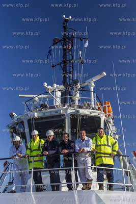 SD Tempest, holownik typu RotorTug z trzema pędnikami...