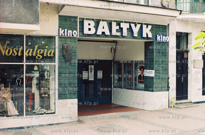 Sopot. Kino Bałtyk na Monciaku. 1997 fot. Janusz Gojke...