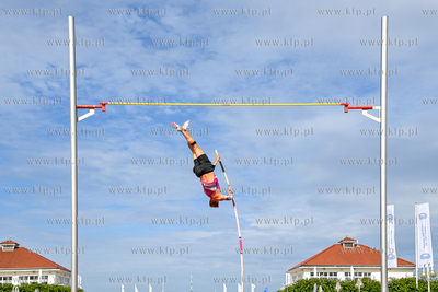 36. Tyczka na molo. 23.06.2023 fot. Wojciech Stróżyk...